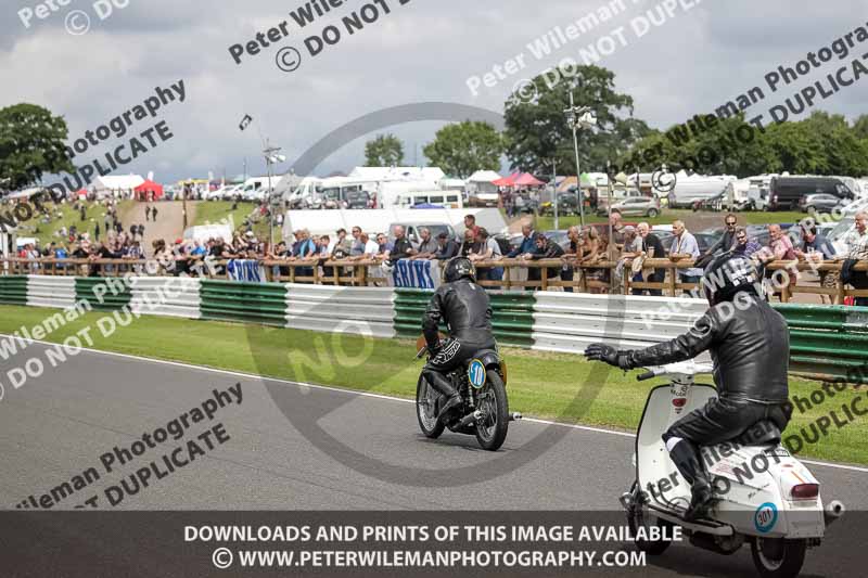 Vintage motorcycle club;eventdigitalimages;mallory park;mallory park trackday photographs;no limits trackdays;peter wileman photography;trackday digital images;trackday photos;vmcc festival 1000 bikes photographs